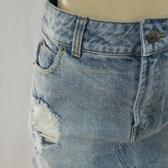 New denim distressed ripped skirt - Picture 2 of 3